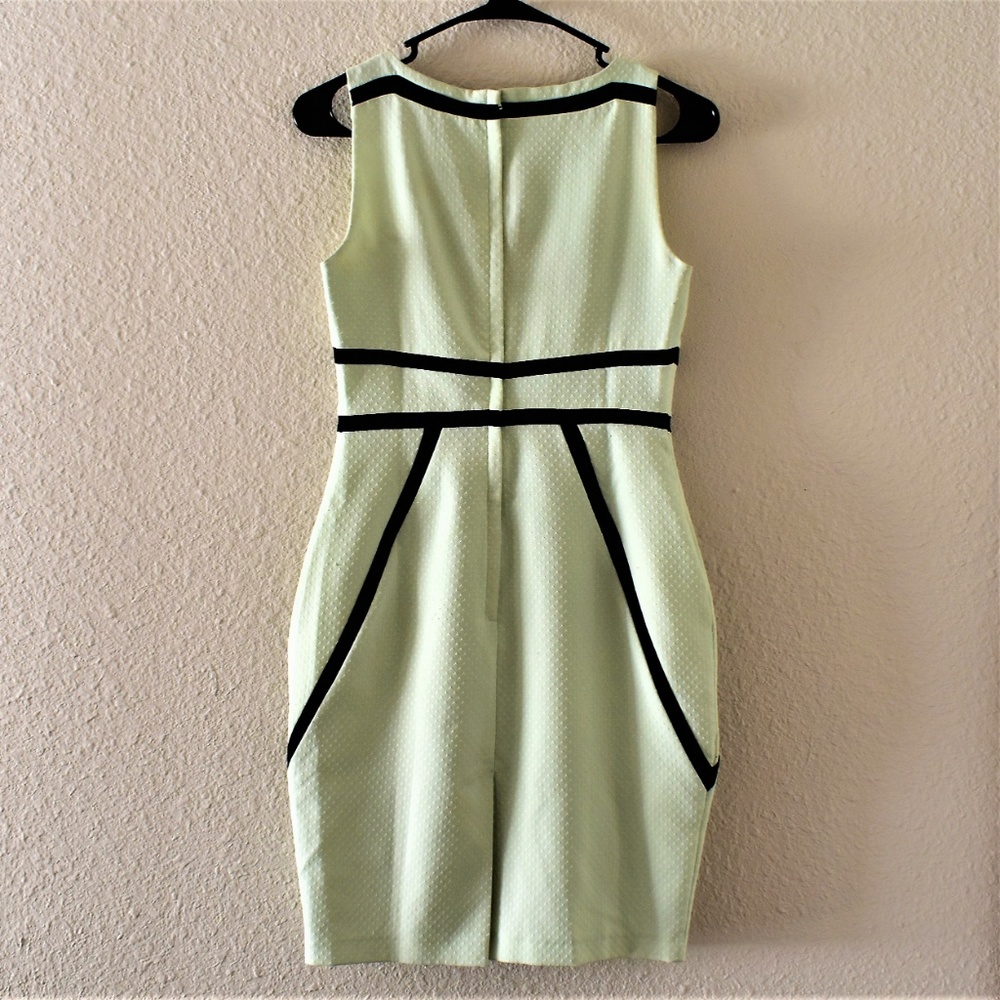 Dorothy Perkins bodycon dress 🎉HP🎉 - Picture 3 of 5